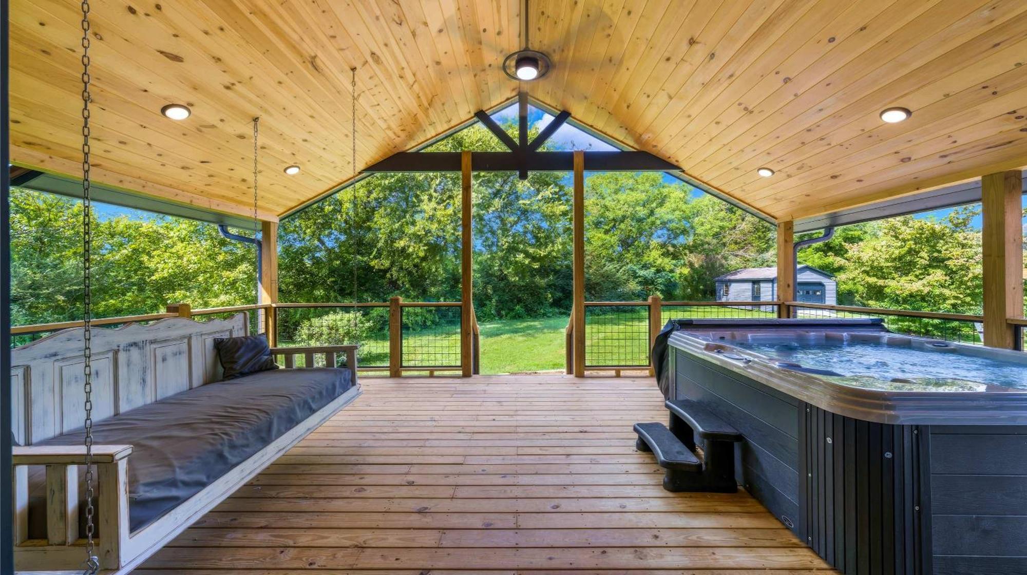 Poolside At Autumn Woods - Pool, Theater, Fireplace, Firepit, Arcade セバービル エクステリア 写真