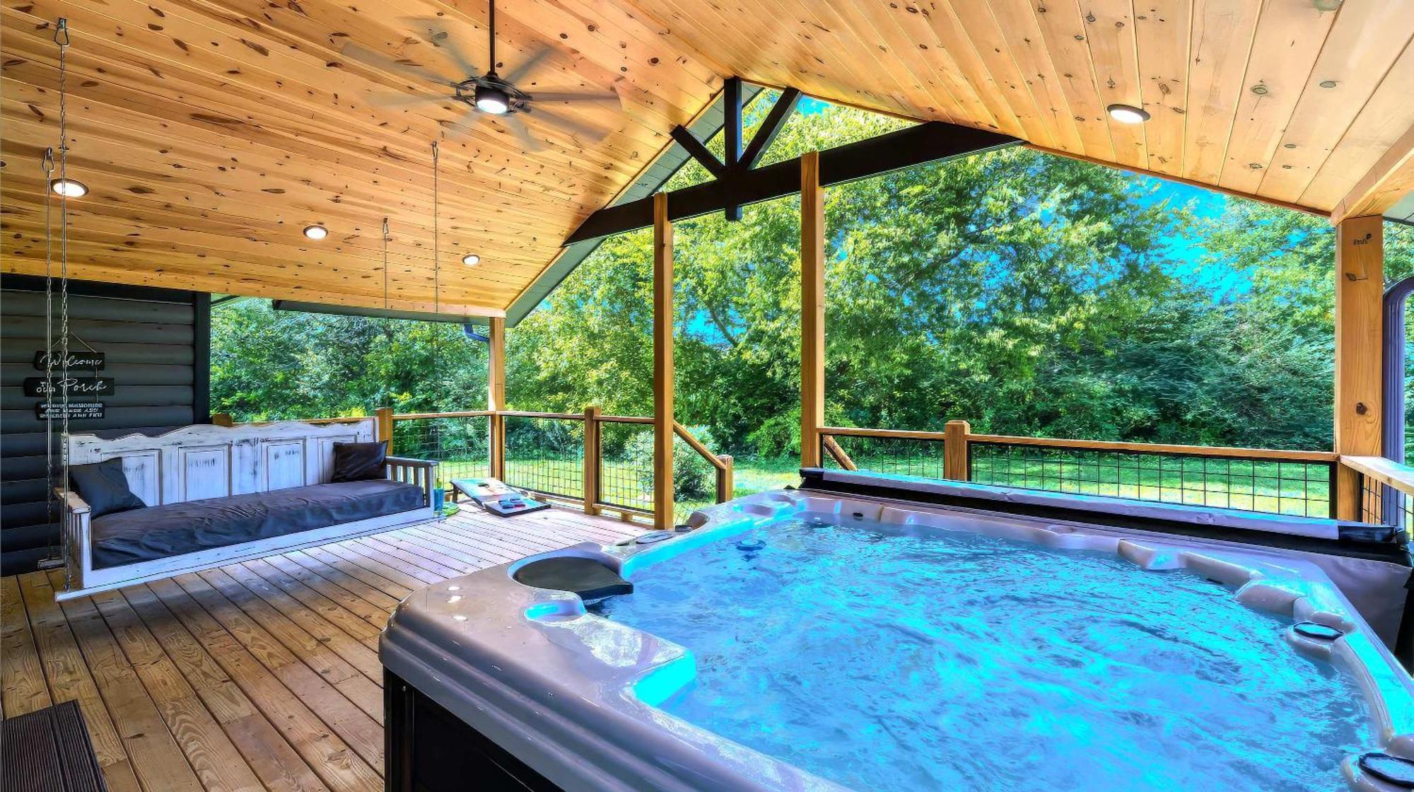 Poolside At Autumn Woods - Pool, Theater, Fireplace, Firepit, Arcade セバービル エクステリア 写真